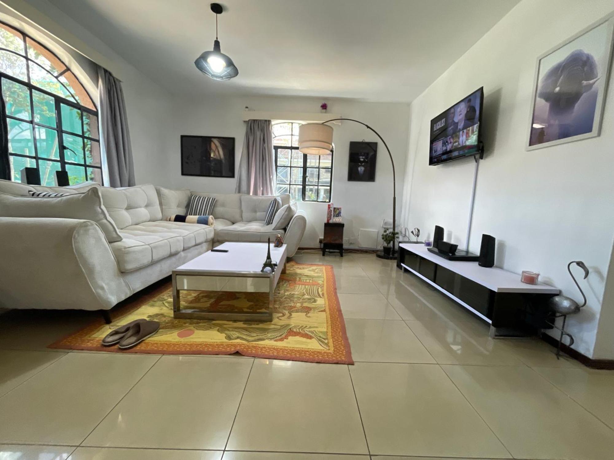 Modern Luxe Apartment With King Bed In Karen Nairobi Buitenkant foto