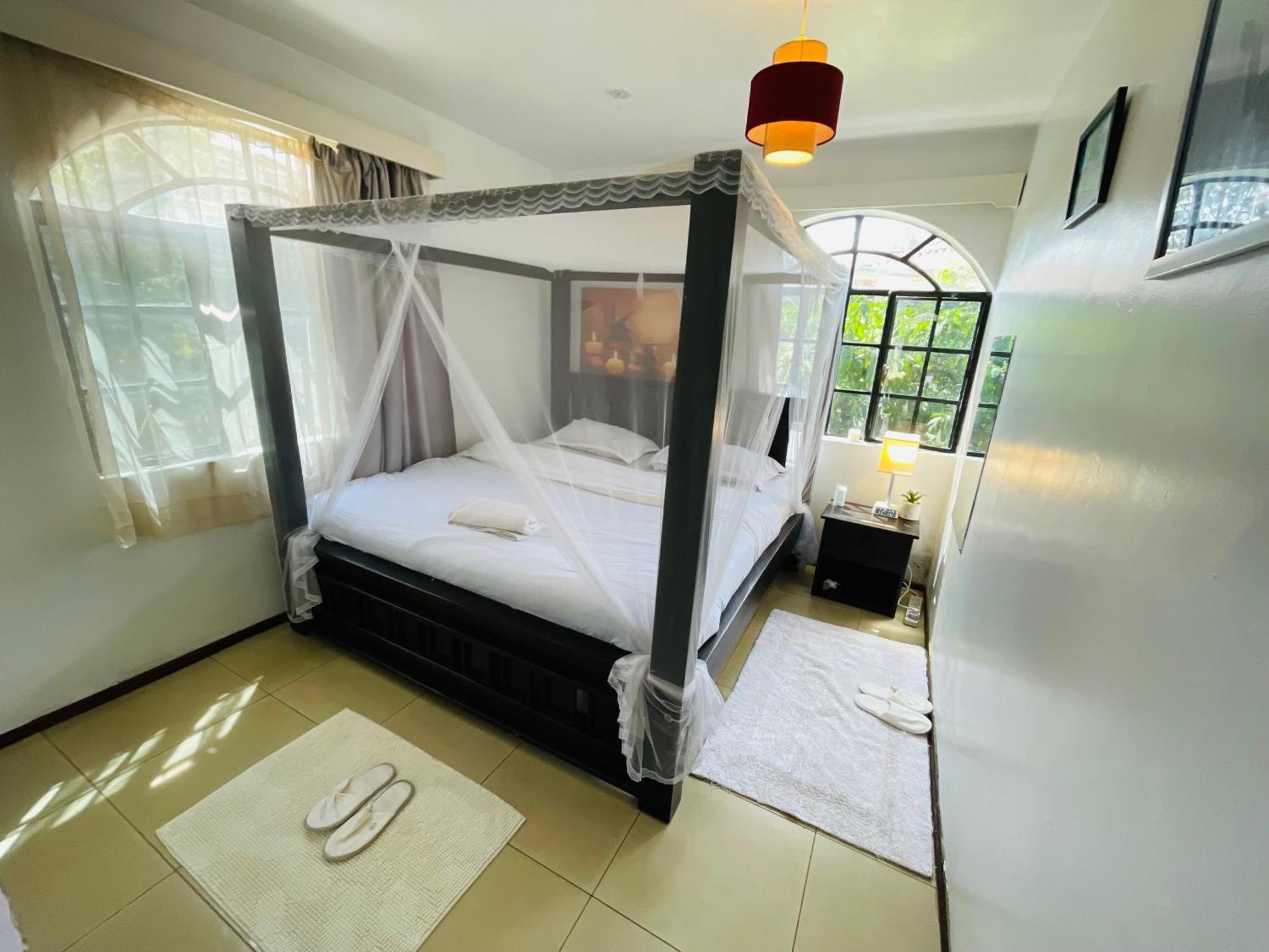 Modern Luxe Apartment With King Bed In Karen Nairobi Buitenkant foto